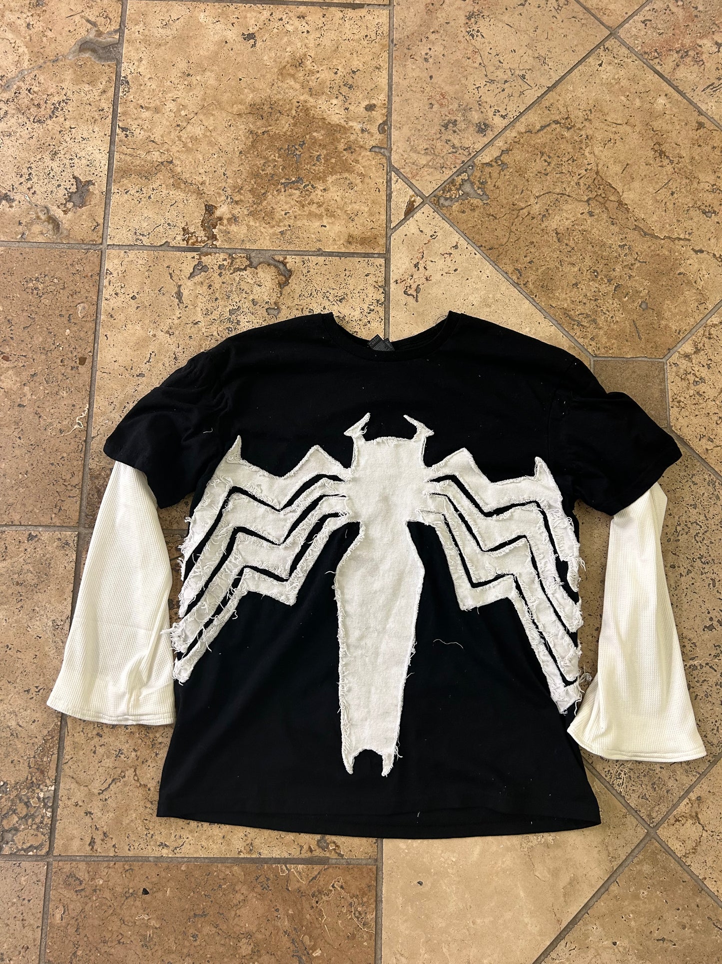 Classic venom double layered tee