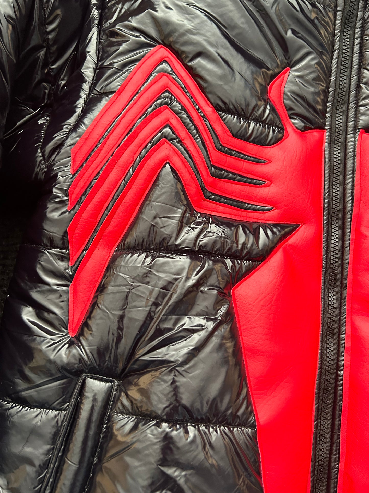 Carnage puffer coat