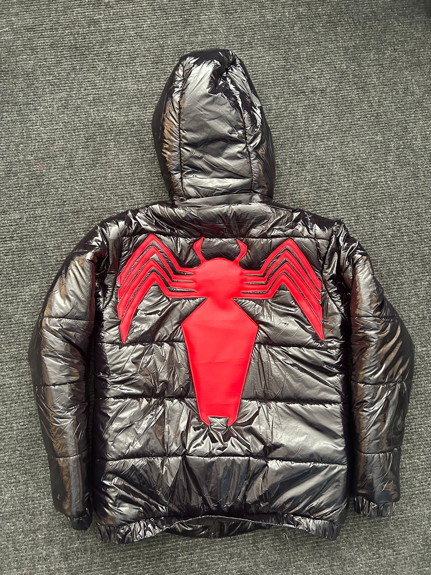 Carnage puffer coat